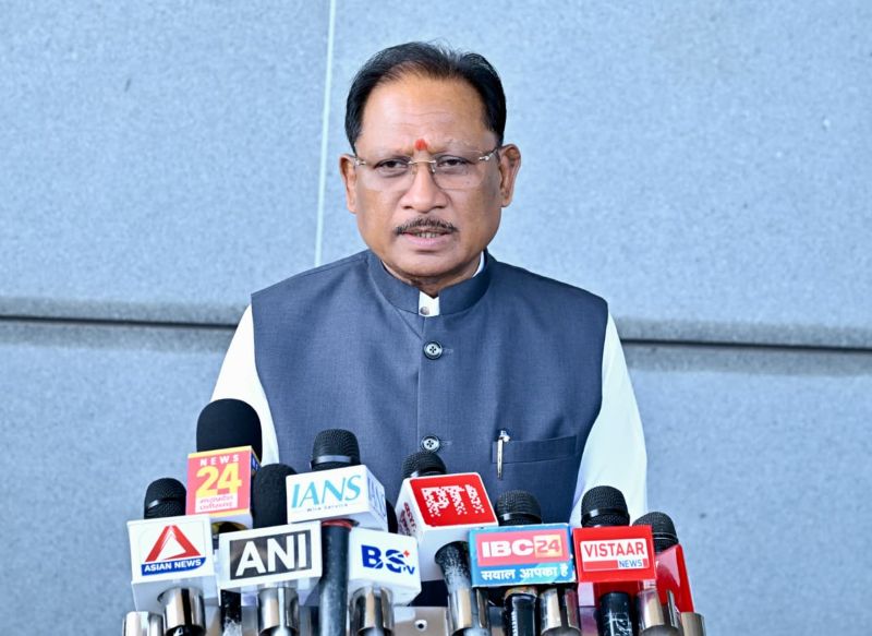 EVM विवाद से लेकर सिंगापुर के ₹41,750 करोड़ निवेश तक… CM साय के एक बयान ने मचा दी हलचल! कांग्रेस को घेरा, 38 ‘सेवा ज्योति संकल्प चौक’ का ऐलान और छत्तीसगढ़ के लिए खुला निवेश का नया दरवाजा