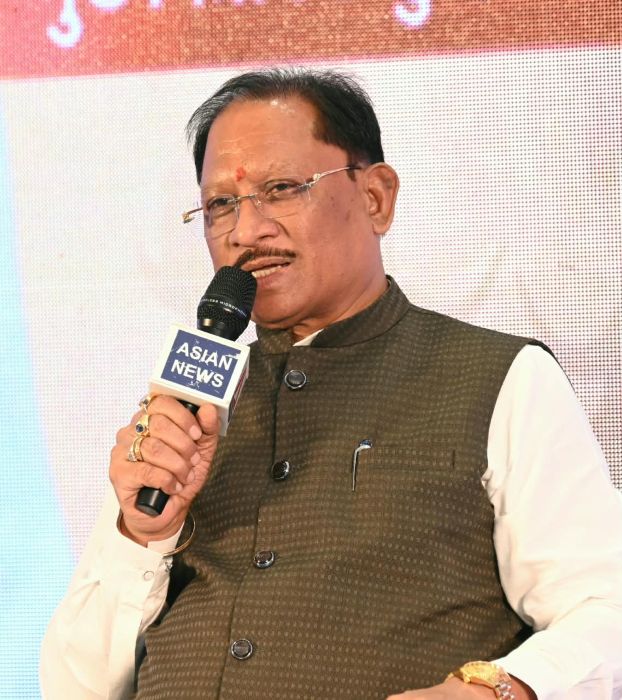 छत्तीसगढ़ में विकास की रफ्तार बढ़ाने के लिए मुख्यमंत्री विष्णुदेव साय का बड़ा संदेश! महतारी वंदन, किसानों की समृद्धि और बस्तर के भविष्य पर खोले कई अहम पत्ते, जानिए 2047 तक क्या बदलने वाला है प्रदेश का चेहरा!