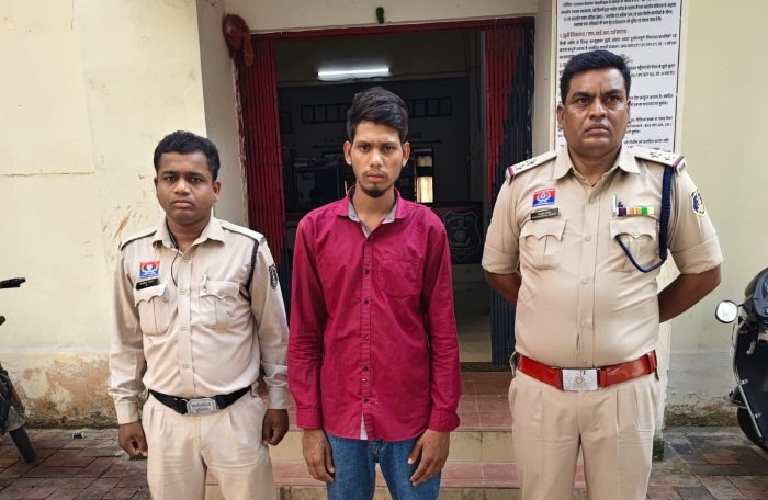 नाबालिग बालिका को शादी का झांसा देकर भगाने और दुष्कर्म करने के मामले में आरोपी गिरफ्तार, बिलासपुर पुलिस ने तकनीकी साक्ष्यों और मुखबिर की सूचना पर रायपुर के किराये के मकान से बालिका को सकुशल बरामद किया; आरोपी ठाकुर राम रात्रे उर्फ हर्ष न्यायिक रिमांड पर जेल दाखिल