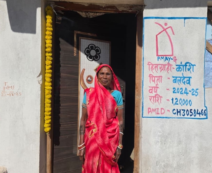 कच्चे मकान की मुश्किलों से पक्के घर के सुकून तक भुइरी बाई का सफर, प्रधानमंत्री आवास और उज्ज्वला योजना से मिला सुरक्षा व सुविधा का सहारा, आर्थिक तंगी के बीच साकार हुआ अपने घर का सपना
