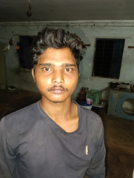 रात में चुराई साइकिल, कबाड़ खरीदने वाले को ₹1,700 में बेच दी! भरंडा पुलिस ने 20 वर्षीय आरोपी को किया गिरफ्तार, खर्च की गई रकम में से ₹350 भी जब्त