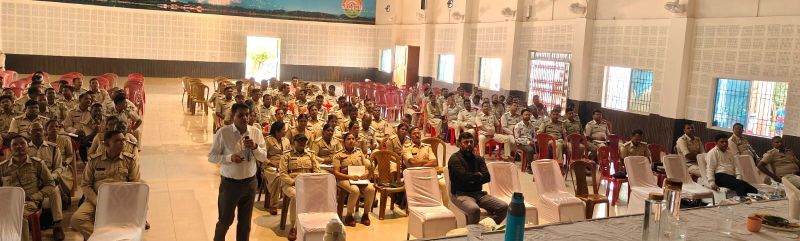 वन्यजीवों की सुरक्षा के लिए जशपुर में बड़ी तैयारी, अधिकारियों-कर्मचारियों को सिखाए गए अपराध पकड़ने से लेकर कोर्ट तक के कानूनी दांव-पेच! वन्यप्राणी संरक्षण अधिनियम के प्रभावी इस्तेमाल पर फोकस, संदिग्ध गतिविधियों पर बढ़ेगी निगरानी