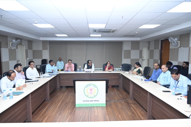 छत्तीसगढ़ के विकास की योजनाओं पर अब होगी पैनी नजर! नीति आयोग की महानिदेशक निधि छिब्बर ने की राज्य नीति आयोग के कार्यों की सराहना, ‘अंजोर विजन-2047’ के लक्ष्यों को हासिल करने निगरानी और मूल्यांकन तंत्र होगा मजबूत
