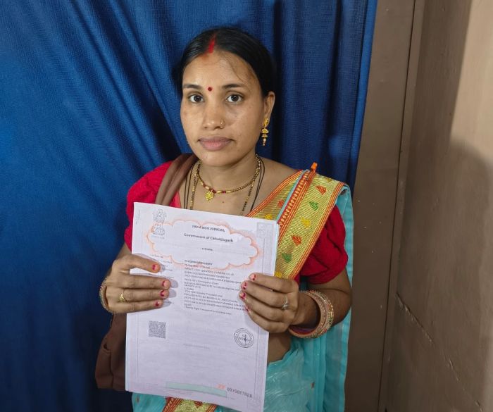 जमीन की रजिस्ट्री में ₹11,400 की बचत, नामांतरण के लिए तहसील के चक्कर भी खत्म! ज्योति साहू को मिला दोहरा फायदा, महिलाओं को 50% पंजीयन शुल्क छूट और ऑटोम्यूटेशन से मिली बड़ी राहत