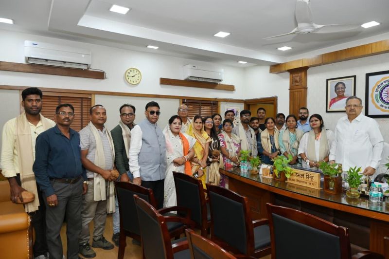 राजनांदगांव में NRLM भर्ती के नतीजों ने खींचा ध्यान, 18 में से 17 पदों पर चयन! सीलबंद प्रश्नपत्र से वेबसाइट पर परिणाम अपलोड करने तक, जानिए कैसे पूरी हुई चयन प्रक्रिया