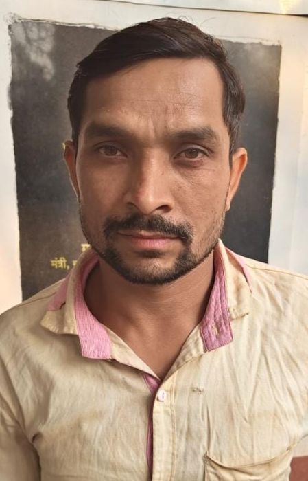 चोरी के बाद साथी पकड़ा गया, दूसरा हो गया था फरार… आखिरकार पुलिस के हत्थे चढ़ा लालू यादव, छिपाकर रखे मोटर पम्प और समरसिबल पम्प ने खोले राज!