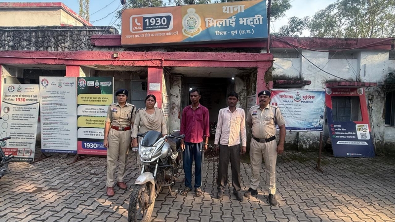 भिलाई में वाहन चोरों का खेल खत्म ! बीएसपी मेनगेट से बाइक और सेक्टर-02 से स्कूटी उड़ाने वाले दो आरोपी गिरफ्तार, ₹60 हजार की मोटरसाइकिल बरामद,न्यायिक रिमांड पर भेजा.