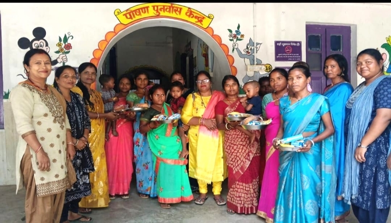 जशपुर में कुपोषित बच्चों की मदद को आगे आया संकल्प मंच, पोषण पुनर्वास केंद्र में 11 बच्चों को खाद्य सामग्री बांटकर पेश की मानवता और सामाजिक सरोकार की मिसाल.