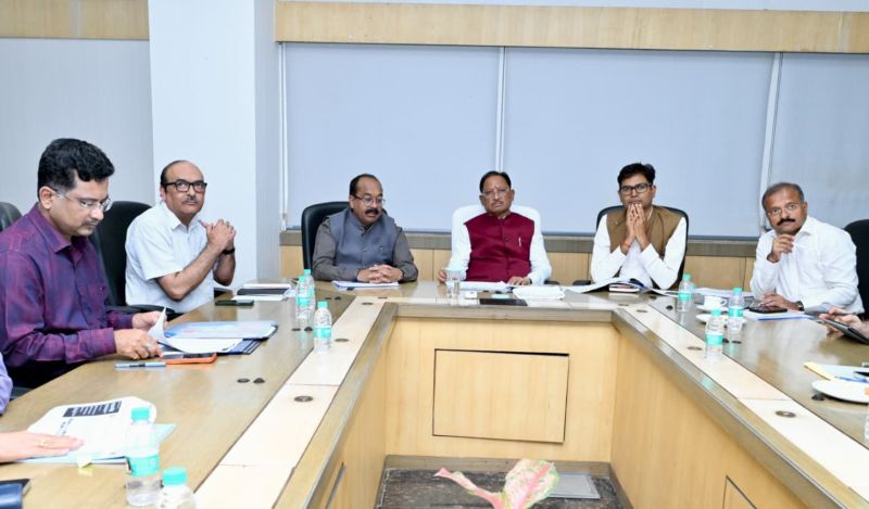 गांव के मैदान से अंतरराष्ट्रीय मंच तक पहुंचेगी छत्तीसगढ़ की खेल प्रतिभा! CM विष्णुदेव साय का बड़ा प्लान तैयार, 5 साल की कार्ययोजना से लेकर 300 खिलाड़ियों की क्षमता वाले सेंटर तक पर मंथन—जानिए खेल उत्कर्ष मिशन में क्या-क्या बदलेगा