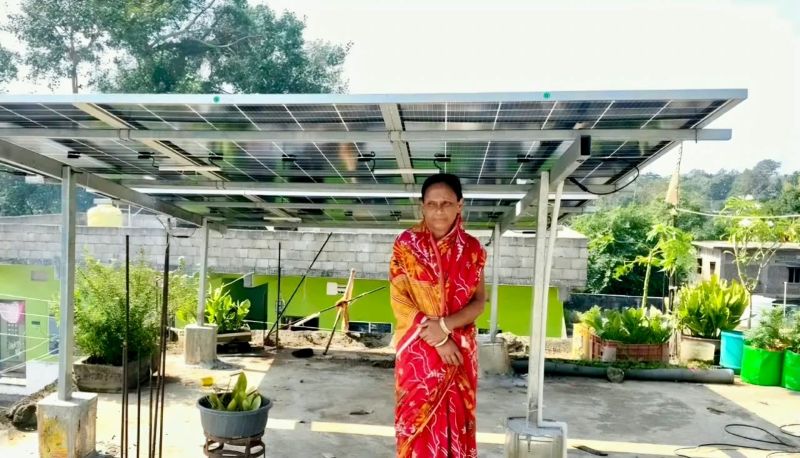 चार महीने से बिजली बिल ₹0! सुकमा की श्यामा मजूमदार के घर सूरज से बन रही बिजली, ₹1.08 लाख की सब्सिडी से बदली तस्वीर