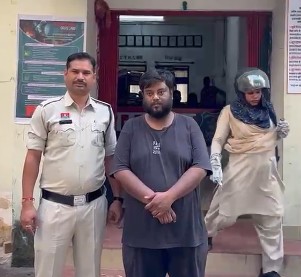 साइबर ठगी के पैसों का रास्ता बना बैंक खाता, पुलिस ने खाताधारक को दबोचा! बिलासपुर में म्यूल अकाउंट पर तारबाहर पुलिस और ACCU का बड़ा प्रहार