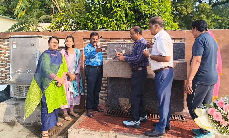 नवरात्रि मेले में पेयजल को लेकर रेलवे का बड़ा एक्शन : डोंगरगढ़ समेत 280 स्टेशनों पर जांच अभियान, क्लोरीन-टीडीएस परीक्षण से लेकर पेयजल स्रोतों की सफाई तक विशेष निगरानी अभियान,गुणवत्ता में कमी मिलने पर होगी सुधारात्मक कार्रवाई.