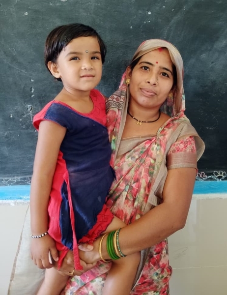 ₹32 हजार की मदद से खुला आत्मनिर्भरता का रास्ता! महतारी वंदन योजना से प्रेमिन ने शुरू किया स्वरोजगार, बेटी के सपनों को भी दिए नए पंख