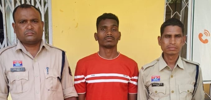 शादी का भरोसा देकर युवती से संबंध बनाने का आरोप, बाद में शादी से मुकरा युवक! शिकायत के अगले दिन नारायणपुर पुलिस ने आरोपी को गिरफ्तार कर न्यायालय में किया पेश।