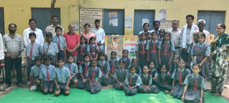 शहीद उप निरीक्षक युगल किशोर वर्मा का बलिदान आज भी प्रेरणास्रोत, पुलिस स्मृति दिवस पर विद्यालय परिसर में भावभीनी श्रद्धांजलि देकर किया गया याद