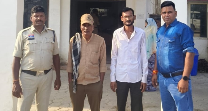 अशांति फैलाने वालों की अब खैर नहीं! मेड़पार-बाजार से खरकेना तक पुलिस की सघन चेकिंग, 2 असामाजिक तत्वों पर कसा शिकंजा
