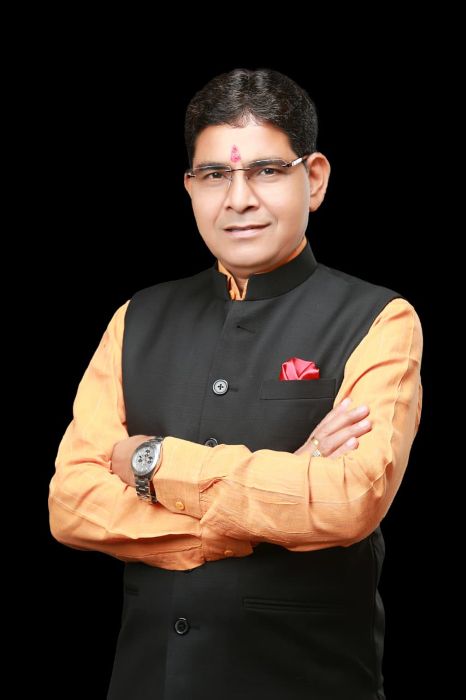 बलौदाबाजार के गांवों में विकास की बड़ी सौगात! राजस्व मंत्री टंक राम वर्मा की पहल पर ₹6.60 करोड़ के 67 निर्माण कार्यों को मंजूरी, 18 स्कूलों में 36 अतिरिक्त कमरे, 17 आंगनबाड़ी भवन और 17 राशन दुकानों को मिलेगी नई सुविधा