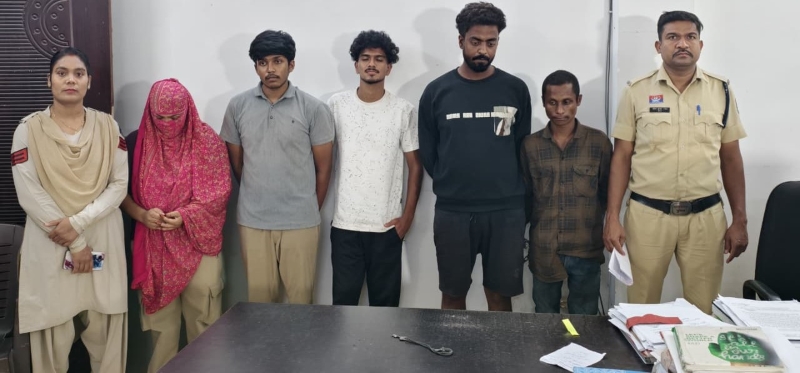 बलौदाबाजार में लाखों की चोरी का चौंकाने वाला खुलासा! सूने मकानों की रेकी कर वारदात करता था गिरोह, महिला समेत 9 आरोपी गिरफ्तार