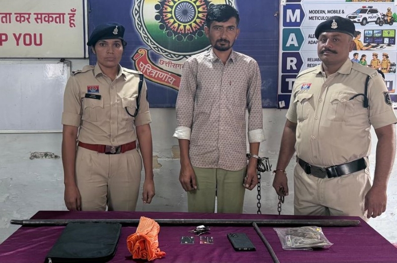 बोरिया गेट के ATM को सब्बल से तोड़ने पहुंचा ट्रक चालक! चोरी की कोशिश नाकाम, घटना में इस्तेमाल ट्रक समेत अन्य सामग्री जब्त