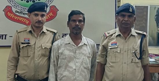 कॉलेज कॉपी में दर्ज था सट्टे का पूरा हिसाब, पुलिस की दबिश में खुला मामला! डुमरडीह से 43 वर्षीय आरोपी गिरफ्तार, जुआ प्रतिषेध अधिनियम के तहत कार्रवाई कर भेजा न्यायिक रिमांड पर