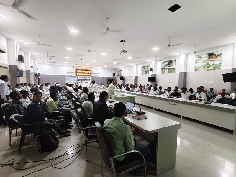 अब खाद लेने के लिए किसानों को अपनाना होगा नया तरीका! ई-टोकन से होगा उर्वरक वितरण, 168 सहकारी समितियों को मिला प्रशिक्षण—जानिए कैसे मिलेगा खाद