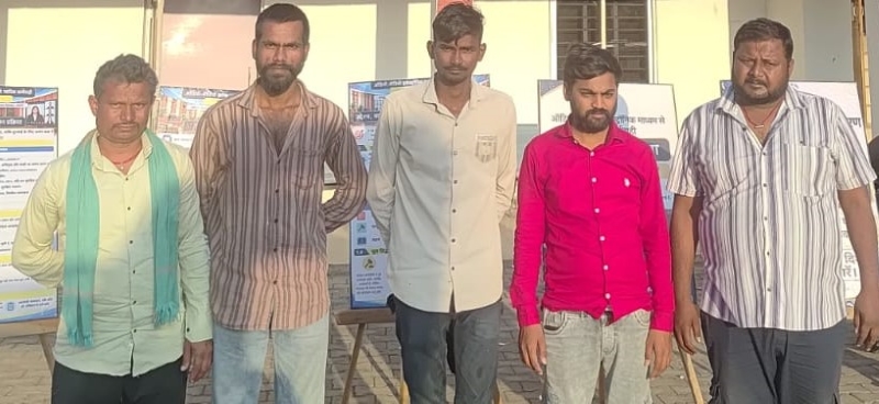 अपराधियों पर पुलिस का बड़ा शिकंजा! 7 दिन के विशेष अभियान में 131 बदमाशों का बायोमेट्रिक रिकॉर्ड तैयार, 136 के खिलाफ बाउंड ओवर की कार्रवाई—अब पुलिस की निगरानी से बचना होगा मुश्किल?