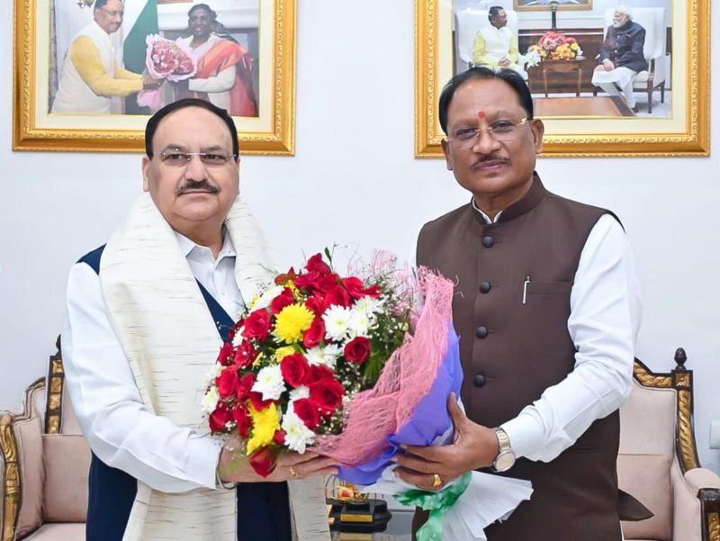 छत्तीसगढ़ दौरे पर केंद्रीय स्वास्थ्य मंत्री जेपी नड्डा… मुख्यमंत्री विष्णु देव साय ने मुख्यमंत्री निवास में किया आत्मीय अभिनंदन! दोनों वरिष्ठ नेताओं की इस मुलाकात पर टिकीं सबकी निगाहें…