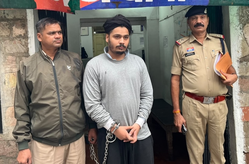 बीमारी और अनिष्ट का डर दिखाकर 15 लाख की ठगी! साधु-बाबा बनकर घर में घुसे शातिर, ग्वालियर के आरोपी सहित दो पकड़े गए