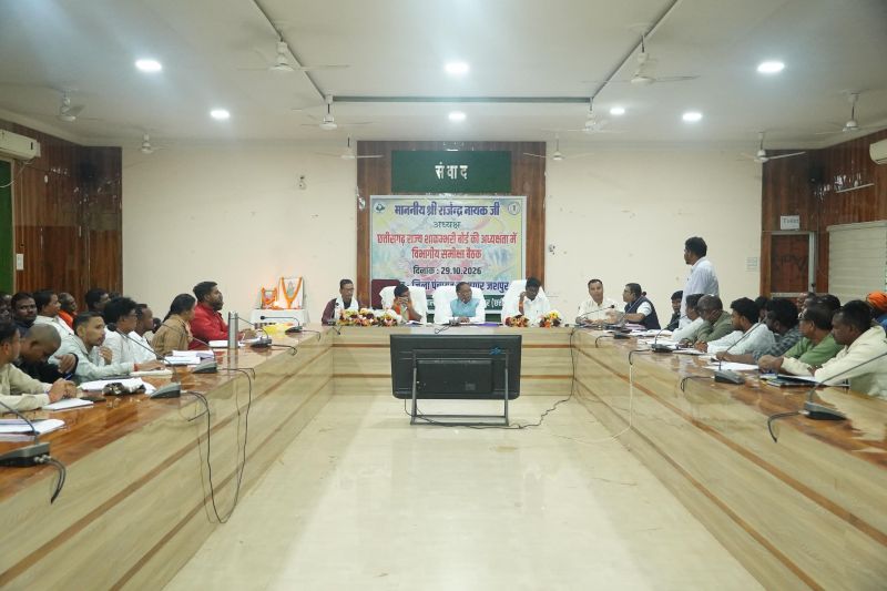 आधा एकड़ जमीन से 3 लाख का उत्पादन! जशपुर के किसान ने अपनाई ऐसी तकनीक कि खेती बन गई मुनाफे का सौदा, शाकम्भरी बोर्ड अध्यक्ष भी हुए हैरान!