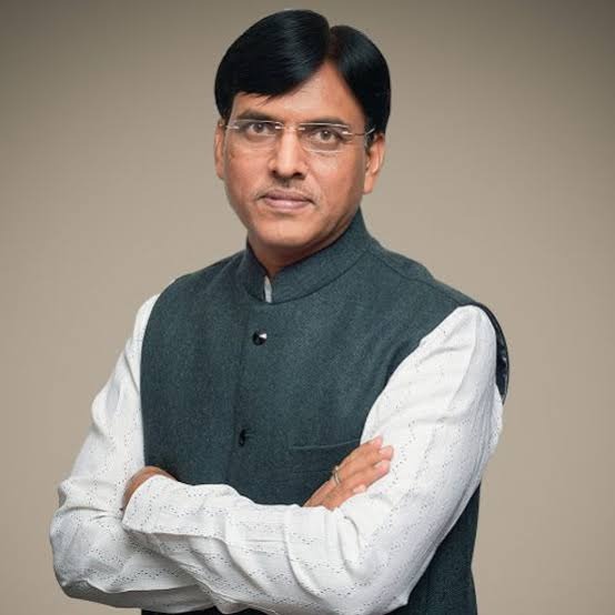 एक ही दिन में स्वास्थ्य, संस्कृति और खेल को मिलेगी बड़ी सौगात! केंद्रीय मंत्री मनसुख मांडविया कल छत्तीसगढ़ दौरे पर, नर्सिंग कॉलेज-परिचारक छात्रावास की रखेंगे नींव, राज्योत्सव का करेंगे उद्घाटन और हॉकी खिलाड़ियों का बढ़ाएंगे उत्साह!